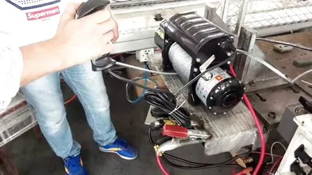 Self Recovery 4X4 Electric Winch 12000lbs with Metal Control Box 